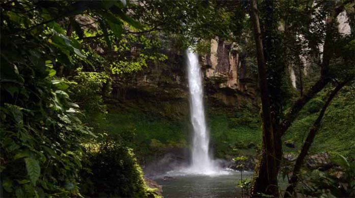 Air Terjun Putri Malu